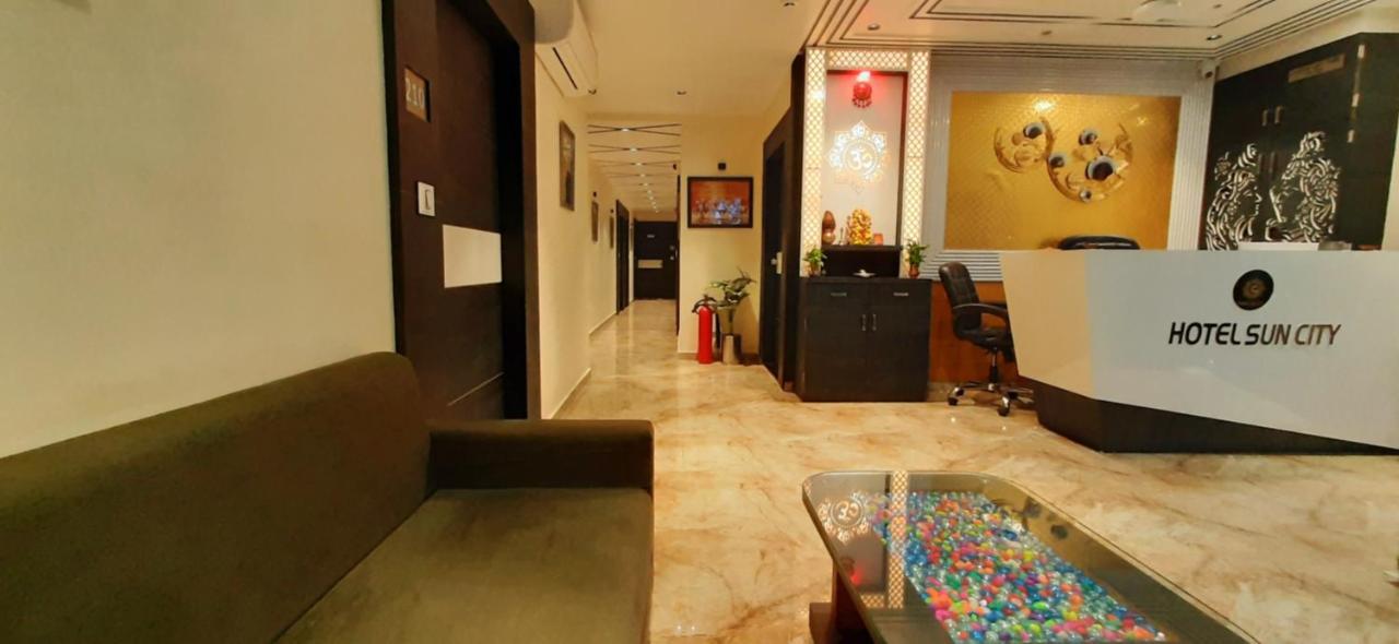 Hotel Suncity アーメダバード エクステリア 写真