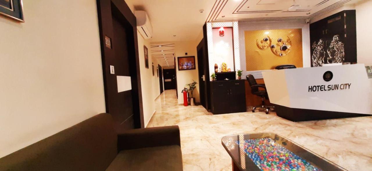 Hotel Suncity アーメダバード エクステリア 写真