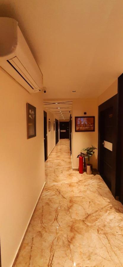 Hotel Suncity アーメダバード エクステリア 写真